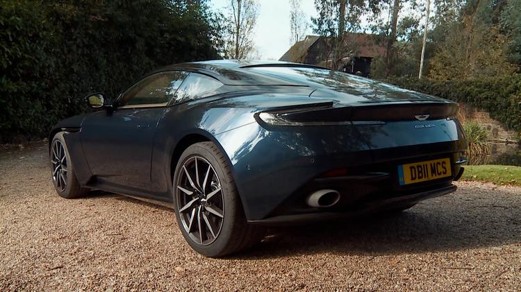 DB11 COUPE Image